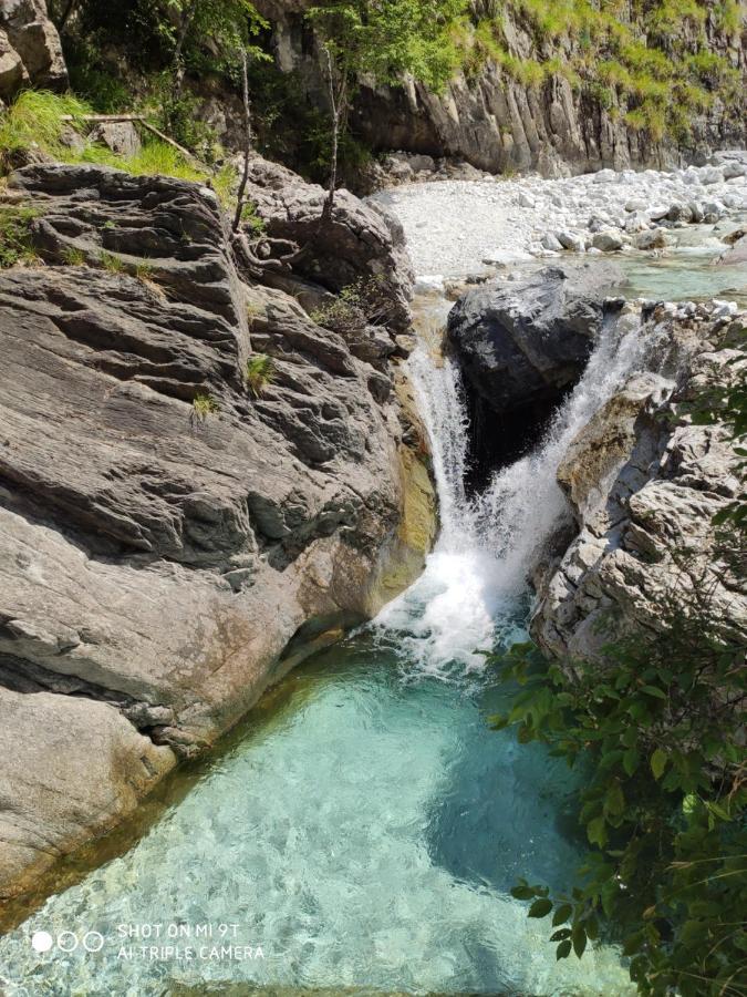 Incantevole Casa Sul Fiume, Relax E Natura Ai Piedi Della Alpi Apuane Μάσσα Εξωτερικό φωτογραφία