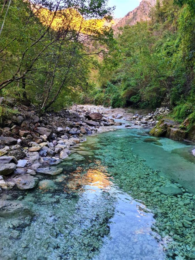 Incantevole Casa Sul Fiume, Relax E Natura Ai Piedi Della Alpi Apuane Μάσσα Εξωτερικό φωτογραφία