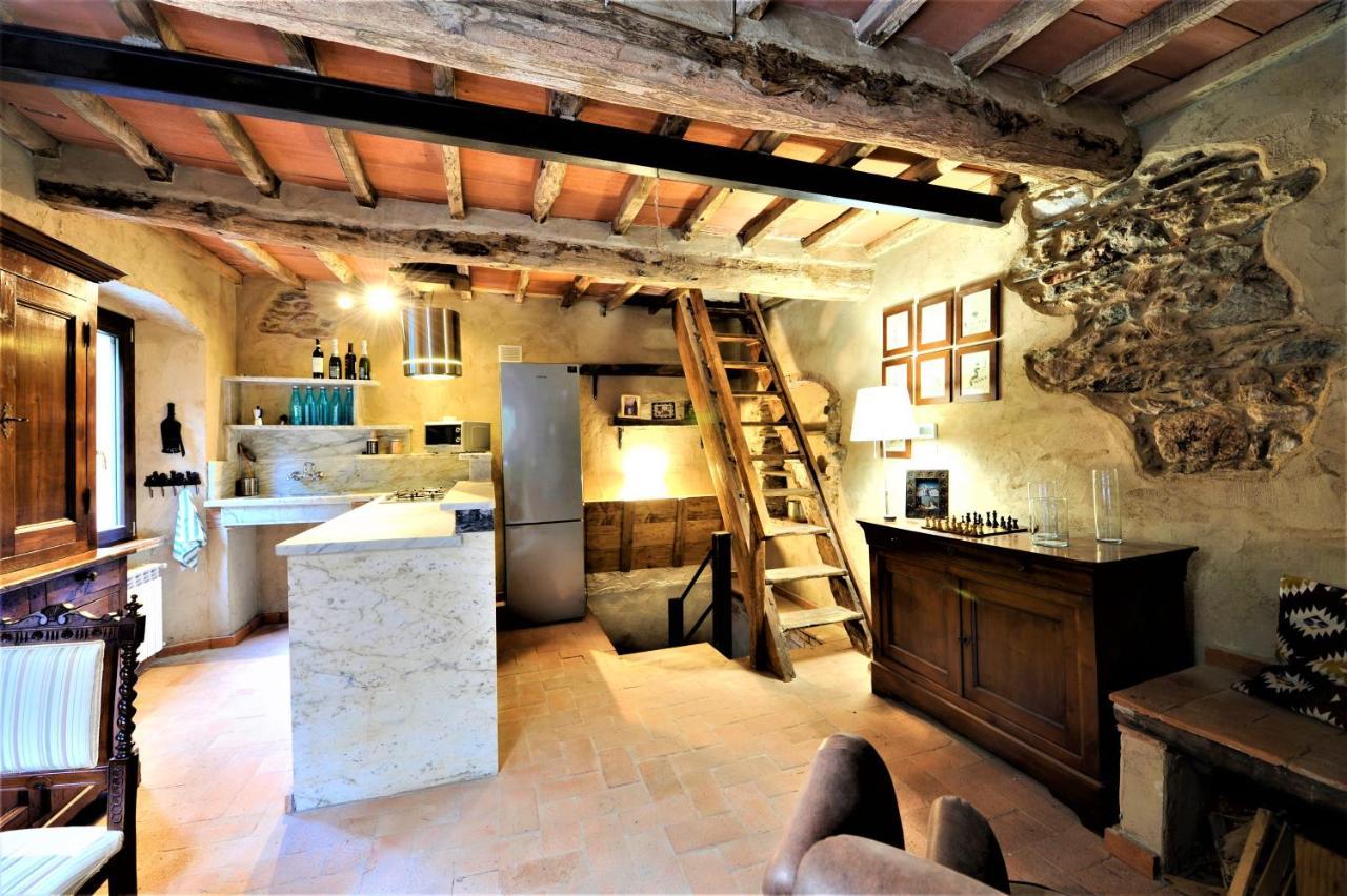 Incantevole Casa Sul Fiume, Relax E Natura Ai Piedi Della Alpi Apuane Μάσσα Εξωτερικό φωτογραφία